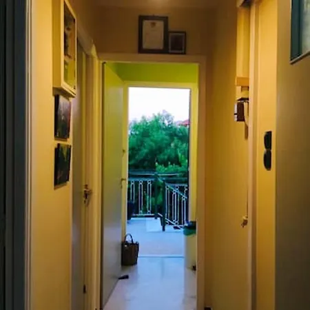 Charming In Dilesi With Private Garden 60 M² *