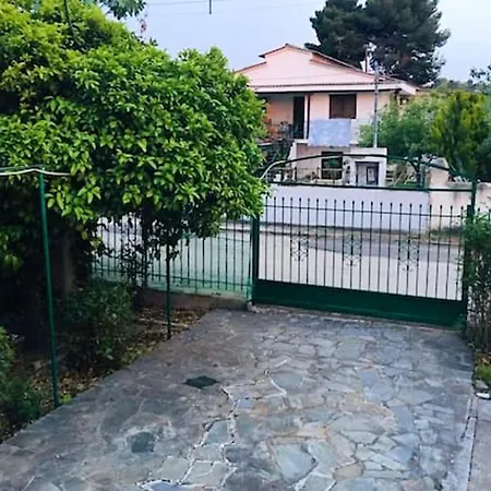 Apartment Charming In Dilesi With Private Garden 60 M² Dhilesi